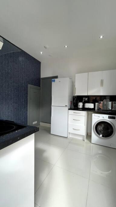Luxury 2 Bed Duplex Apartment By Yo Room! - Leicester City- Free Parking 外观 照片
