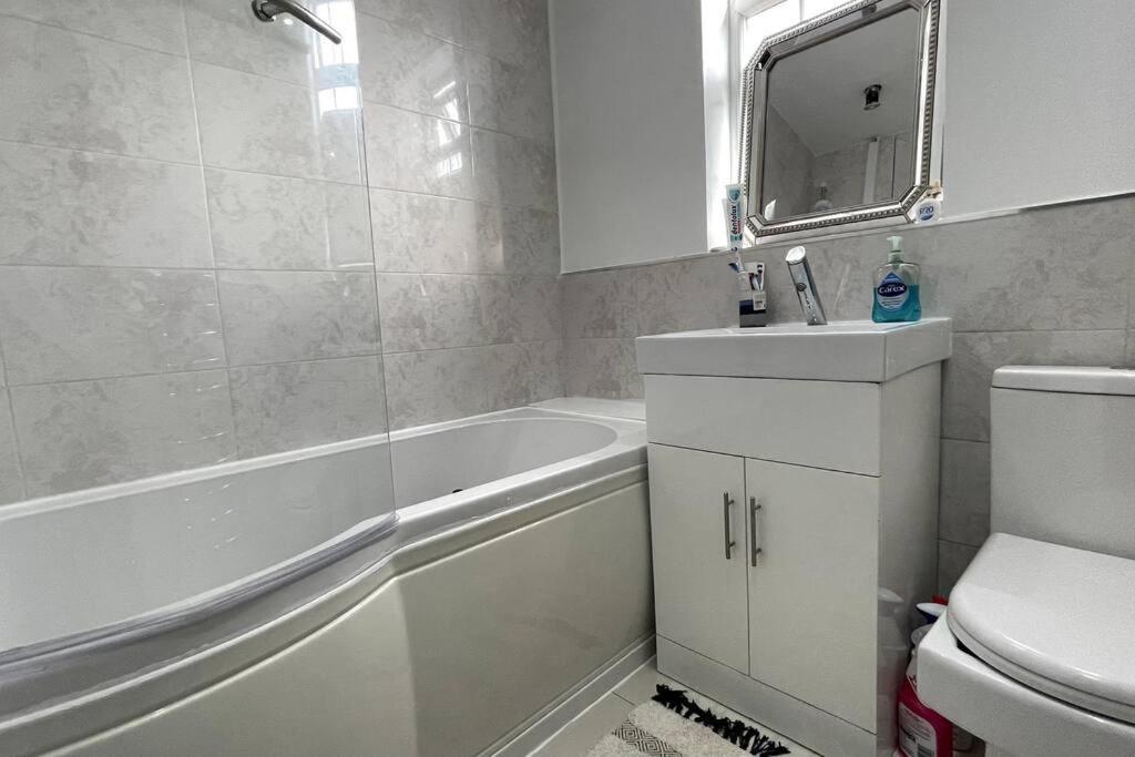 Luxury 2 Bed Duplex Apartment By Yo Room! - Leicester City- Free Parking 外观 照片